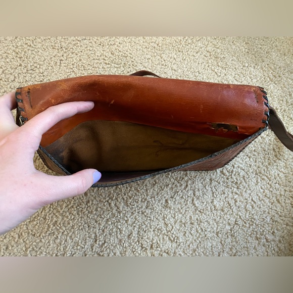 Vintage Leather Shoulder Purse from Mexico - Picture 11 of 15
